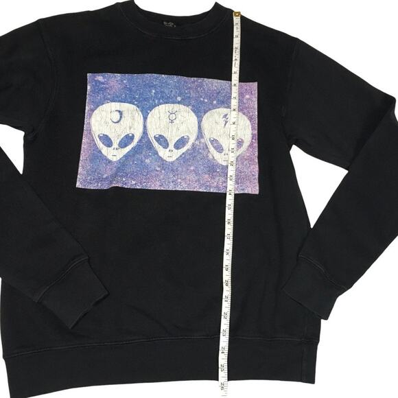 Brandy Melville John Galt Sweatshirt Black Alien Graphic Crewneck Unisex OS - Picture 5 of 10